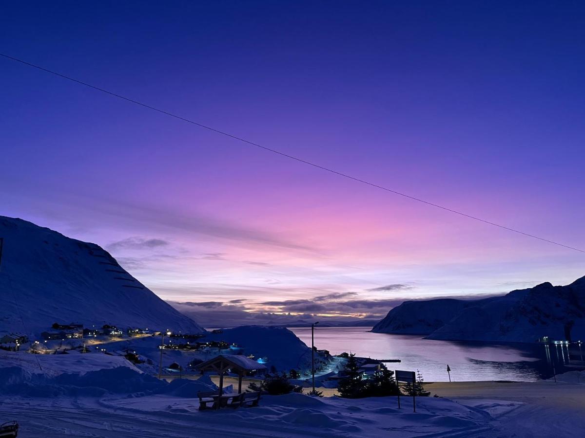The View Hotel Honningsvag Bagian luar foto