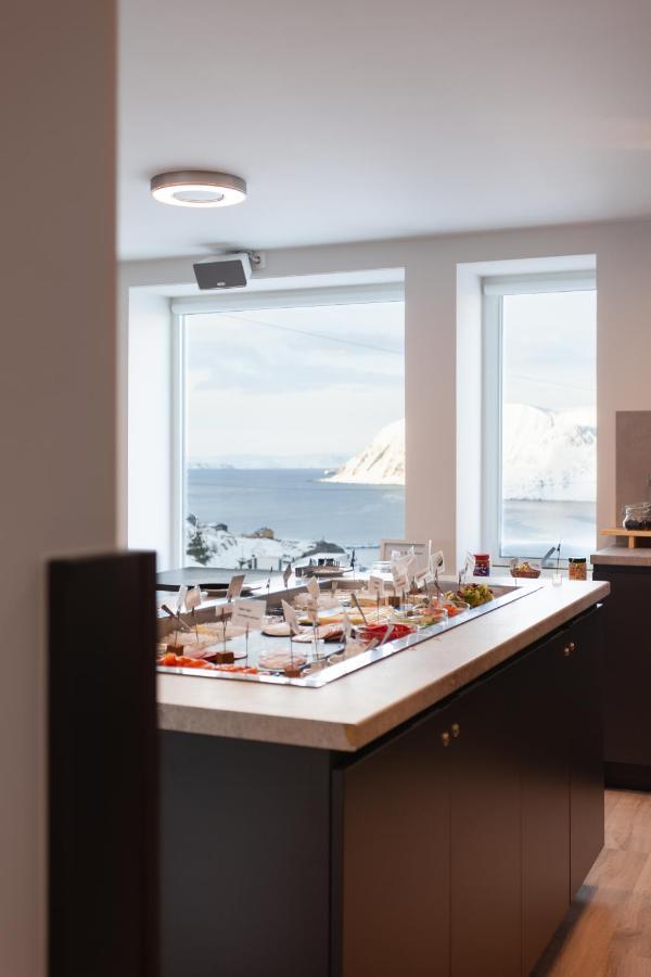 The View Hotel Honningsvag Bagian luar foto